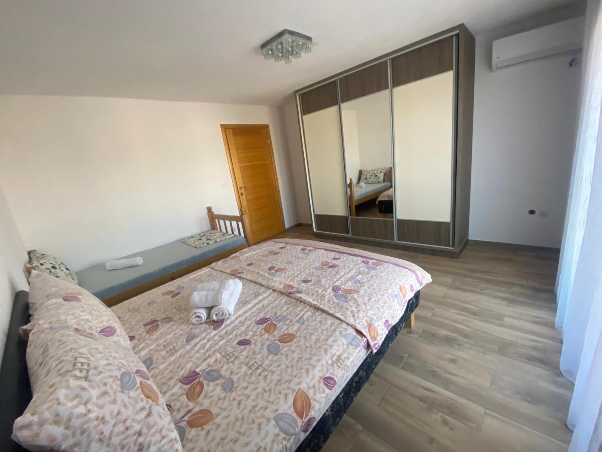 Villa Leona Palushaj Donji Stoj Extérieur photo