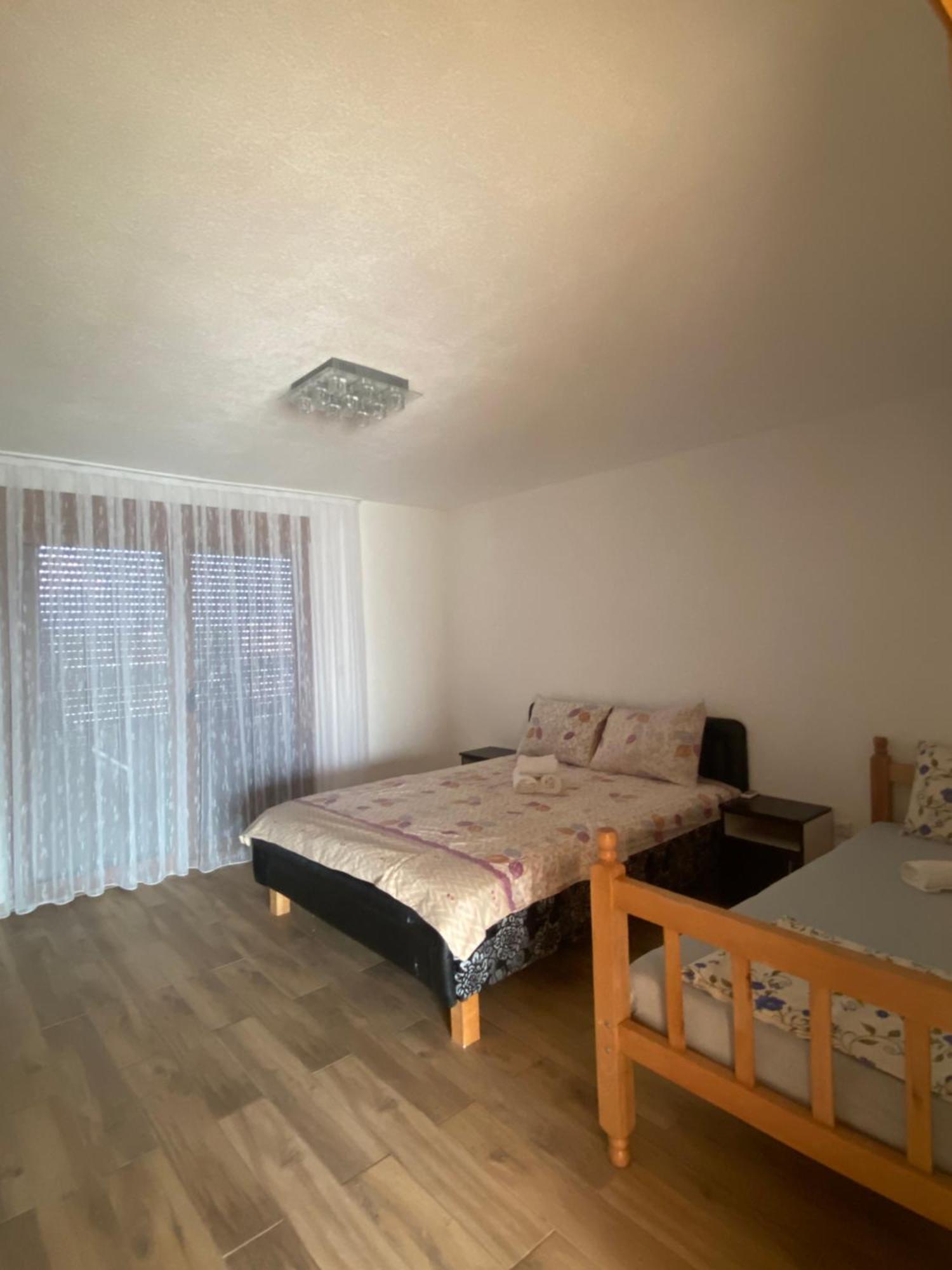 Villa Leona Palushaj Donji Stoj Extérieur photo